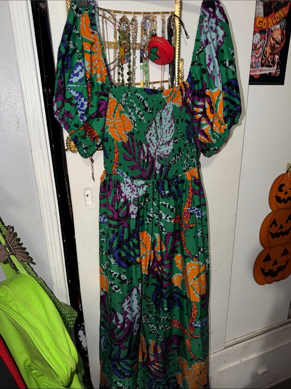 Green Floral Puff-Sleeve Maxi Dress